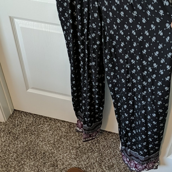 Romper - Picture 2 of 5